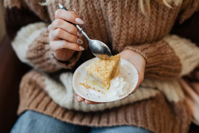 emotional eating | Binge eating | disordered eating